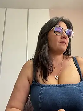 SWEETLILY18 online show from March 1, 2025, 3:27 pm