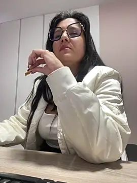 SWEETLILY18 online show from March 13, 2025, 11:30 am