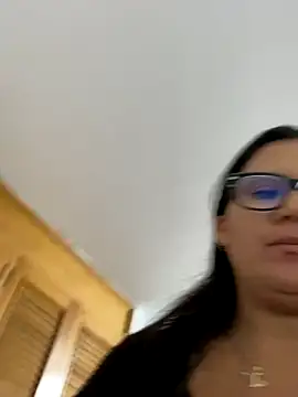 SWEETLILY18 online show from October 6, 2025, 10:40 pm