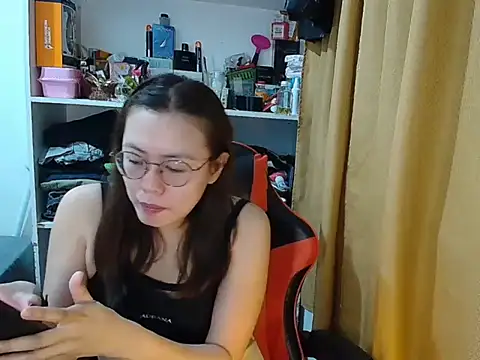 crizzybel online show from December 19, 2025, 6:53 am