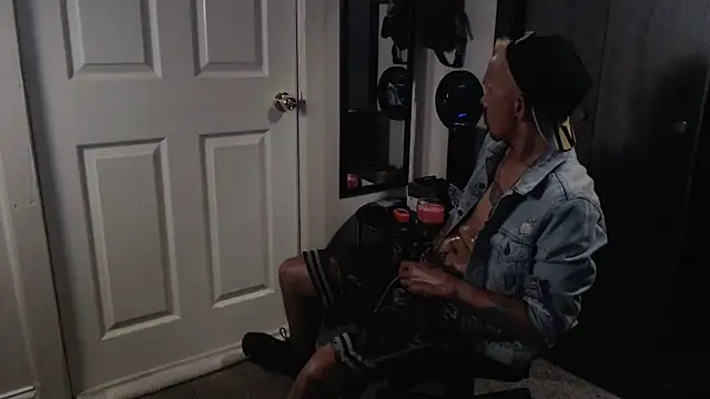 Snapshot of inc25cb@xh chatting on January 6, 2025, 7:31 am inc25cbxh online show from January 6, 2025, 7:31 am