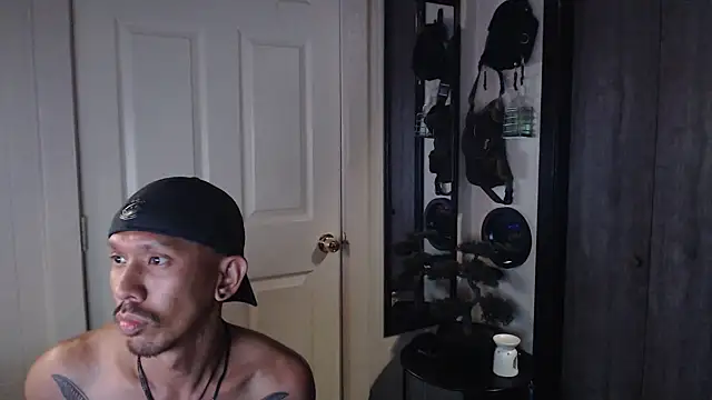 Snapshot of inc25cb@xh chatting on February 9, 2025, 6:01 am inc25cbxh online show from February 9, 2025, 6:01 am