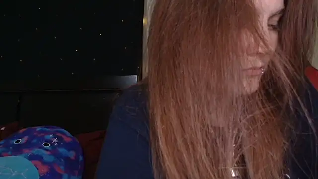 Snapshot of ToxicLilly chatting on November 15, 2025, 9:39 am ToxicLilly online show from November 15, 2025, 9:39 am