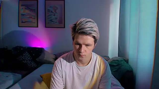 Breston Sweet online show from September 17, 2025, 2:41 pm