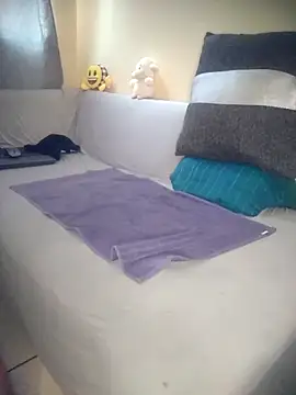 Snapshot of smalltitiz chatting on October 4, 2025, 12:58 pm smalltitiz online show from October 4, 2025, 12:58 pm