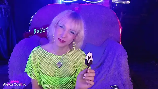 Snapshot of Alexa_Cosmic chatting on April 1, 2026, 11:46 pm Alexa Cosmic online show from April 1, 2026, 11:46 pm