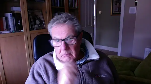 Snapshot of Oldpistolpete chatting on February 26, 2025, 9:53 am Oldpistolpete online show from February 26, 2025, 9:53 am