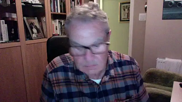 Snapshot of Oldpistolpete chatting on March 15, 2025, 10:55 pm Oldpistolpete online show from March 15, 2025, 10:55 pm