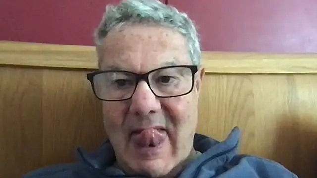 Snapshot of Oldpistolpete chatting on September 16, 2025, 10:05 am Oldpistolpete online show from September 16, 2025, 10:05 am