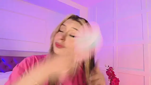 Sofly s online show from July 13, 2026, 12:41 pm