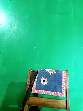 Emmacut online show from March 28, 2026, 2:16 pm