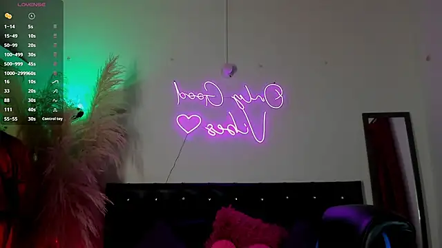 Snapshot of Bianka_olivetto021 chatting on February 26, 2025, 11:26 pm Bianka olivetto021 online show from February 26, 2025, 11:26 pm