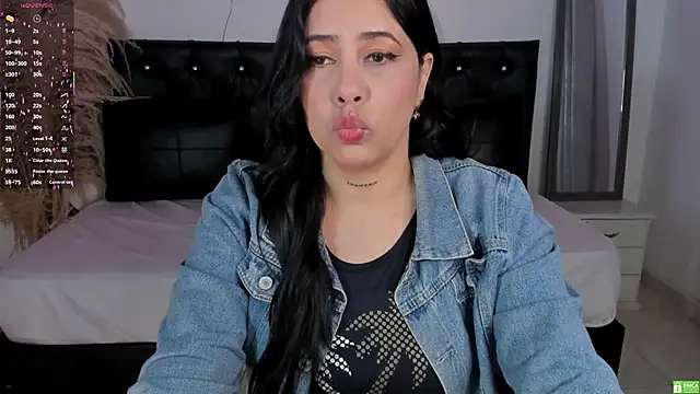 Snapshot of Bianka_olivetto021 chatting on October 4, 2025, 2:09 am Bianka olivetto021 online show from October 4, 2025, 2:09 am