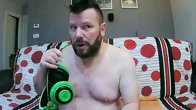 Snapshot of txan9876 chatting on November 5, 2025, 11:05 pm txan9876 online show from November 5, 2025, 11:05 pm