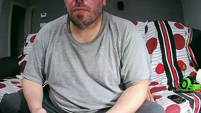 Snapshot of txan9876 chatting on November 24, 2025, 2:22 am txan9876 online show from November 24, 2025, 2:22 am