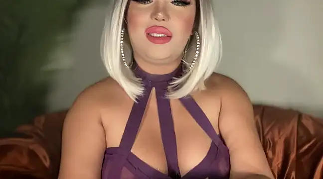 BigDominaMia online show from February 1, 2025, 11:21 am