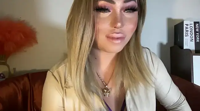 BigDominaMia online show from February 8, 2025, 9:04 pm