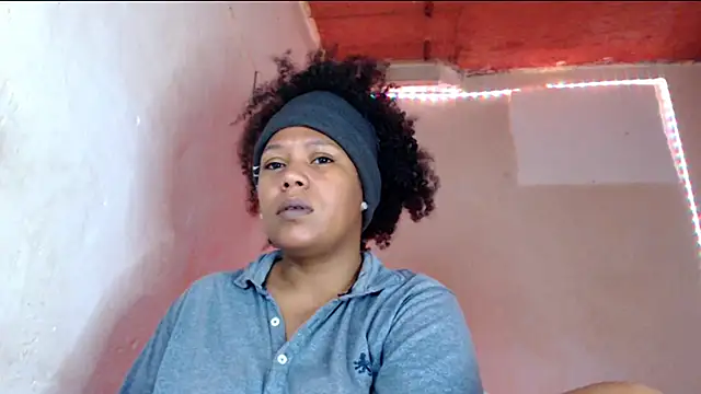 Snapshot of cherry_cleou chatting on May 25, 2026, 5:57 am cherry cleou online show from May 25, 2026, 5:57 am
