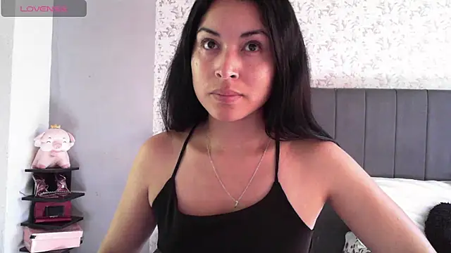 Snapshot of Sweet-Angie chatting on February 1, 2025, 8:58 pm Sweet-Angie online show from February 1, 2025, 8:58 pm