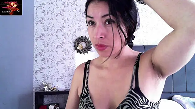 Snapshot of Sweet-Angie chatting on February 19, 2025, 5:06 pm Sweet-Angie online show from February 19, 2025, 5:06 pm