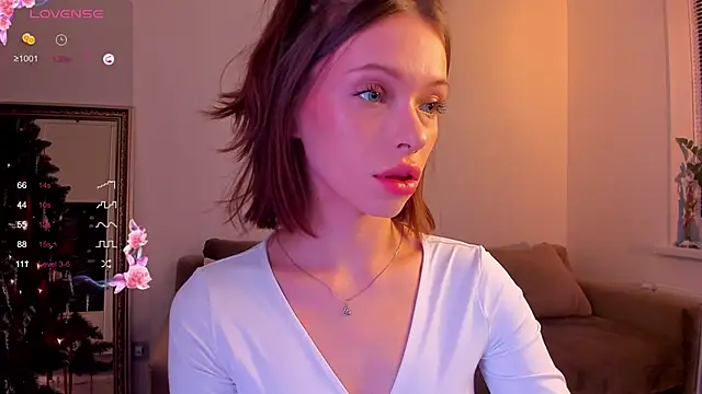 Snapshot of Kossie_ chatting on January 3, 2025, 12:52 pm Kossie online show from January 3, 2025, 12:52 pm