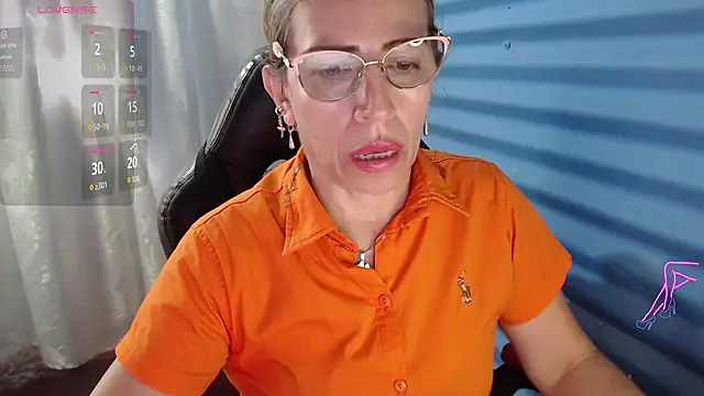 Chayla Ruiz online show from May 28, 2026, 2:03 pm