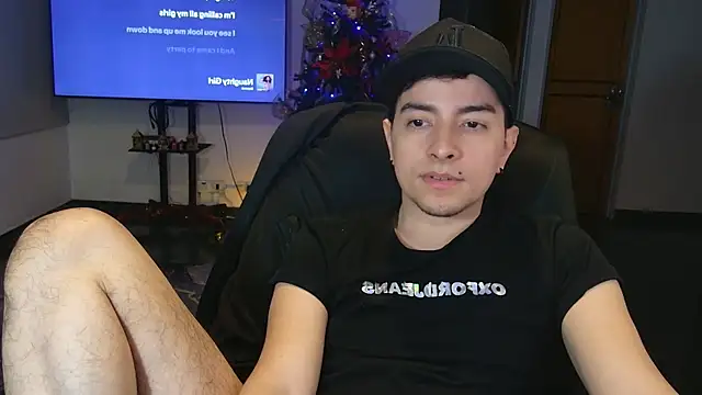 Snapshot of Jhoan_saenz chatting on November 18, 2025, 4:50 am Jhoan saenz online show from November 18, 2025, 4:50 am