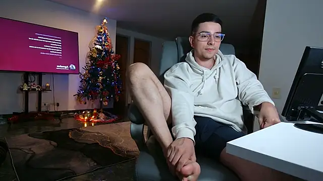 Snapshot of Jhoan_saenz chatting on November 28, 2025, 4:15 am Jhoan saenz online show from November 28, 2025, 4:15 am