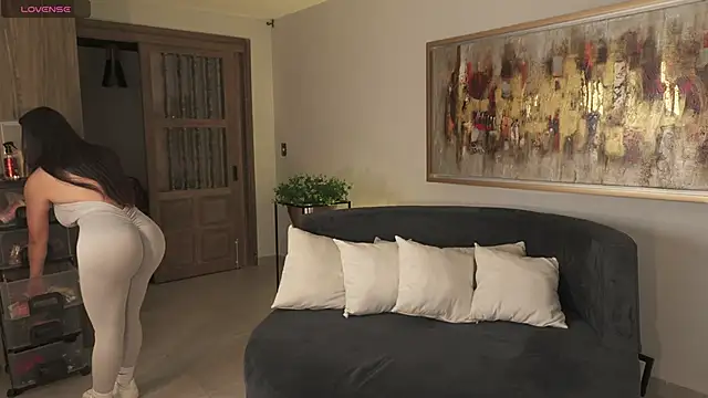 KateSunder online show from September 9, 2025, 9:53 am