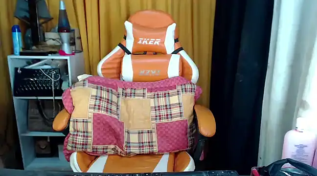 Snapshot of Deliciouscumsxz chatting on March 4, 2025, 3:22 am Deliciouscumsxz online show from March 4, 2025, 3:22 am