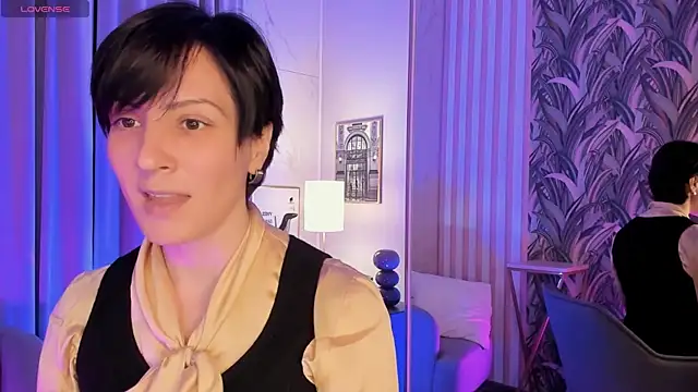 Snapshot of LorenDaze chatting on May 2, 2026, 1:49 pm LorenDaze online show from May 2, 2026, 1:49 pm