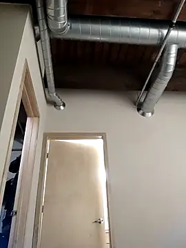 eatmeplease44 online show from March 6, 2025, 2:51 pm