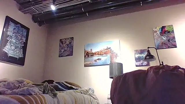 eatmeplease44 online show from February 21, 2026, 6:31 pm