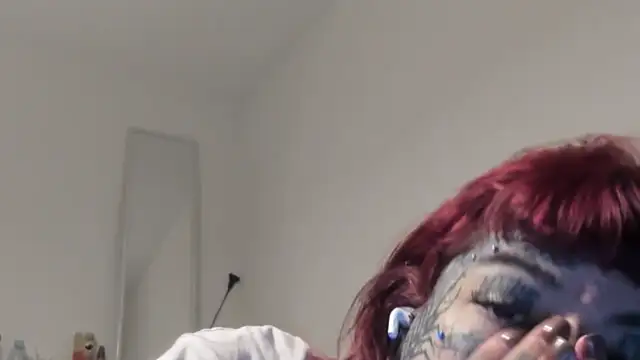 tamarapervert online show from February 10, 2026, 8:13 pm