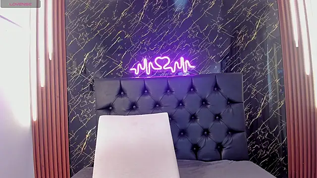 Tamara-evans online show from November 19, 2025, 7:58 pm