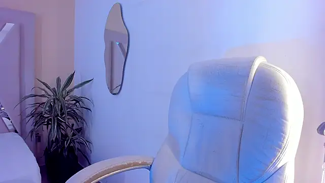 malejabenzz online show from September 23, 2025, 7:39 pm