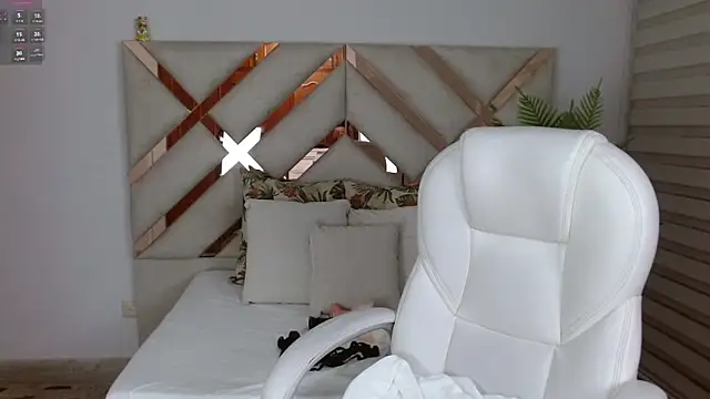 kimara lion online show from December 5, 2024, 4:20 am