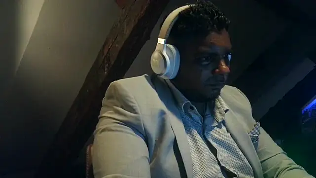 Bandusrilankasexymen online show from February 26, 2025, 9:05 pm