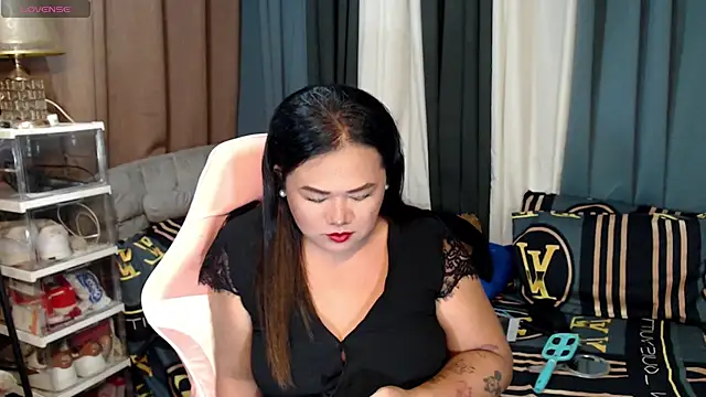 Snapshot of MagnificatMistress chatting on January 7, 2025, 7:28 pm MagnificatMistress online show from January 7, 2025, 7:28 pm