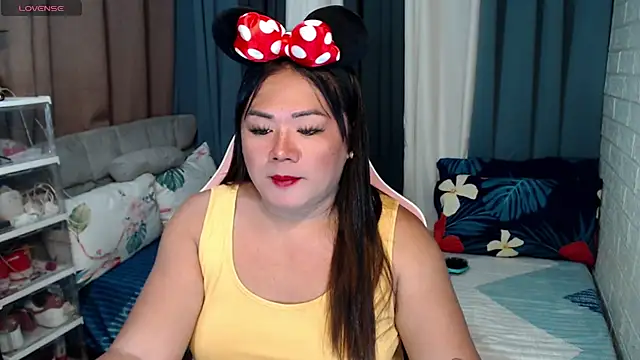 Snapshot of MagnificatMistress chatting on February 12, 2025, 5:26 am MagnificatMistress online show from February 12, 2025, 5:26 am