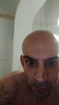 Snapshot of golfo1811 chatting on May 3, 2026, 7:03 am golfo1811 online show from May 3, 2026, 7:03 am