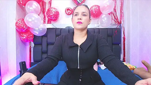  carolina fox online show from February 15, 2025, 3:09 am