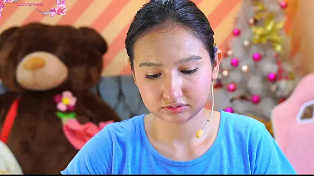 Pinkie Princes online show from December 31, 2024, 3:34 am