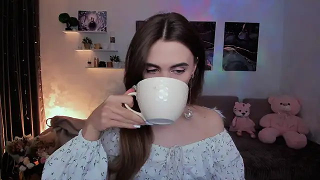 aPieceOfJoy online show from December 18, 2025, 9:54 pm