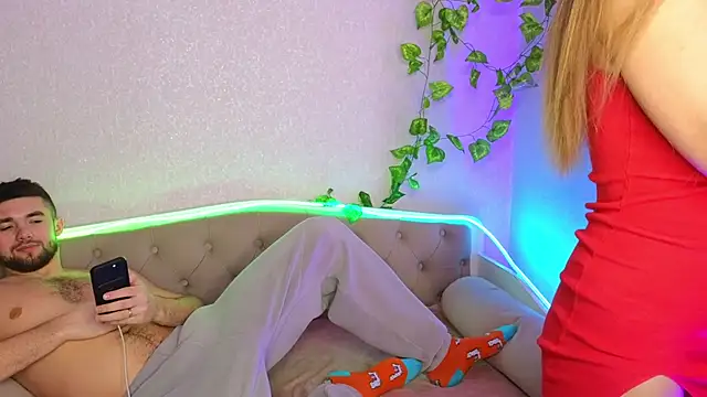 ParadisePleasure  online show from March 6, 2025, 1:58 am