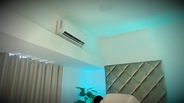 malaia hills online show from October 14, 2025, 6:52 pm