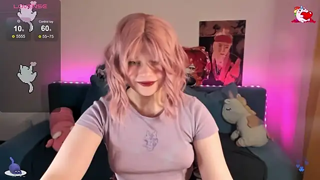 Snapshot of SueNiceeeee chatting on December 7, 2024, 7:54 pm SueNiceeeee online show from December 7, 2024, 7:54 pm