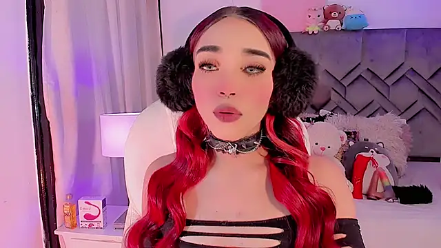 LeyXandrabraz online show from December 17, 2024, 9:16 pm