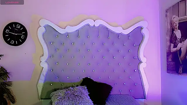 LeyXandrabraz online show from March 14, 2026, 8:25 pm