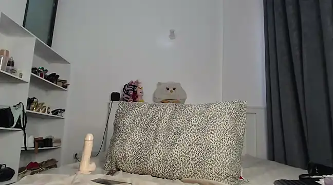 Snapshot of peeky_pinky chatting on December 7, 2024, 8:44 am peeky pinky online show from December 7, 2024, 8:44 am